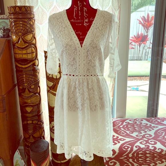 White Lace Promesa Dress - Picture 1 of 3